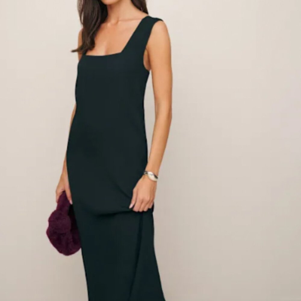 **WITH TAGS** Reformation Vea Dress Black - Size 6